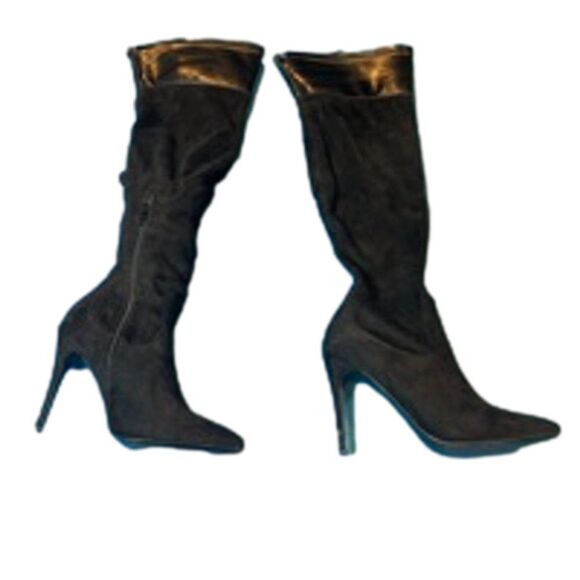 Stunning pair of Suede First Impressions thigh high Boots Size 8 Black - Picture 2 of 3